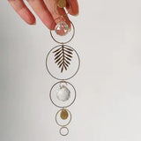 Gaia solfanger i messing med glas og krystaller