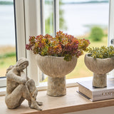 Vase rillet i cement