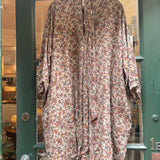 Nelly Dress (1) Beige/Vinrød